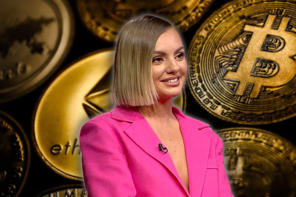 În ce își investește Alexandra Stan banii