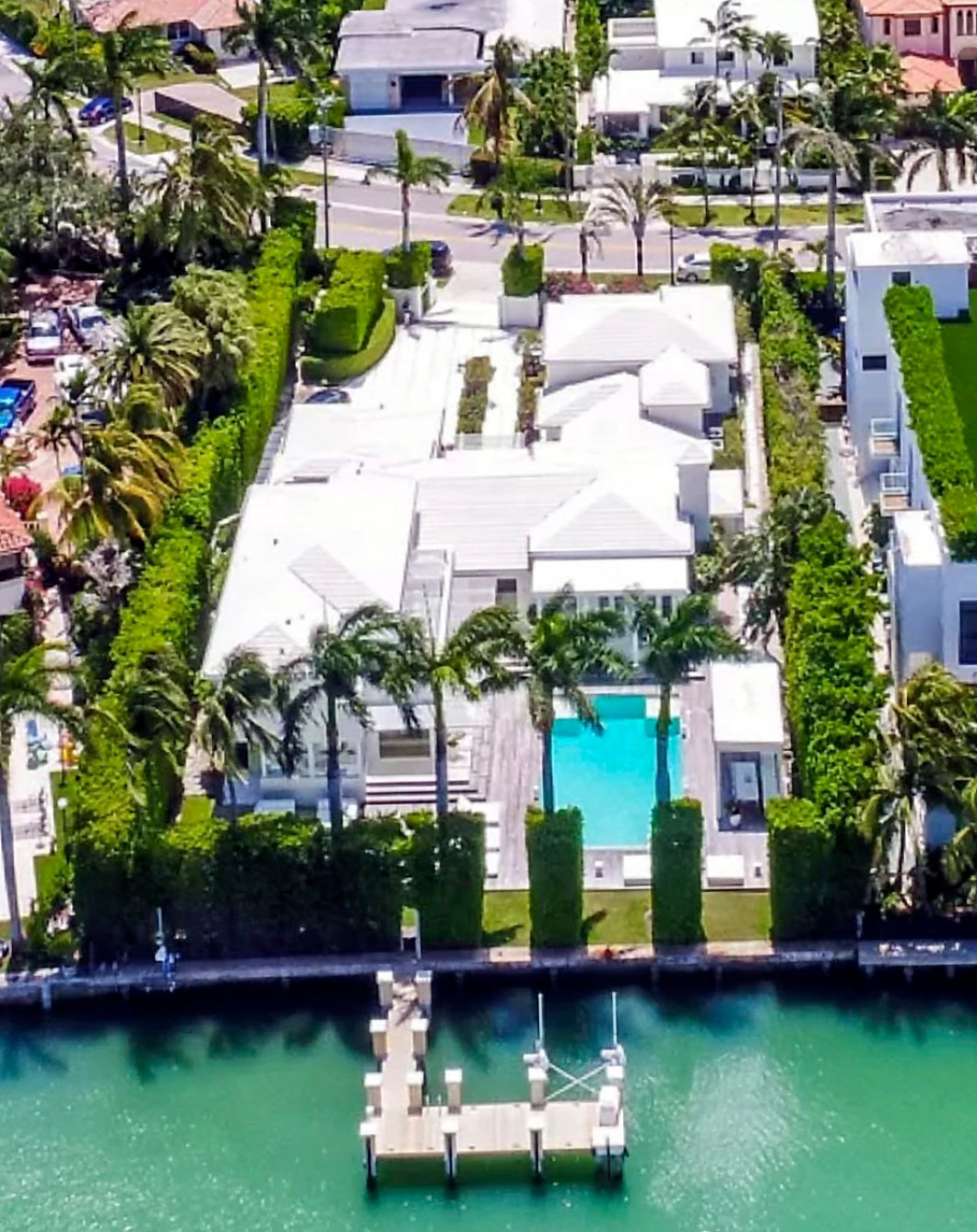 Shakira se mută din Spania după despărțirea de Pique