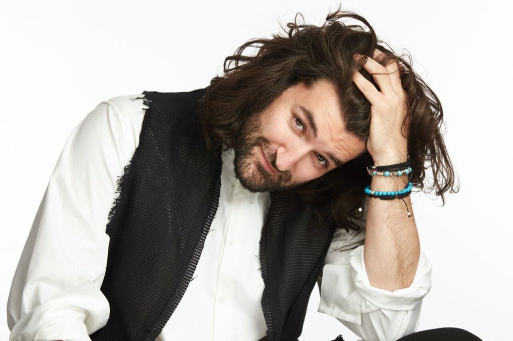 Smiley, look nou. Cum arată acum artistul, după ce s-a tuns