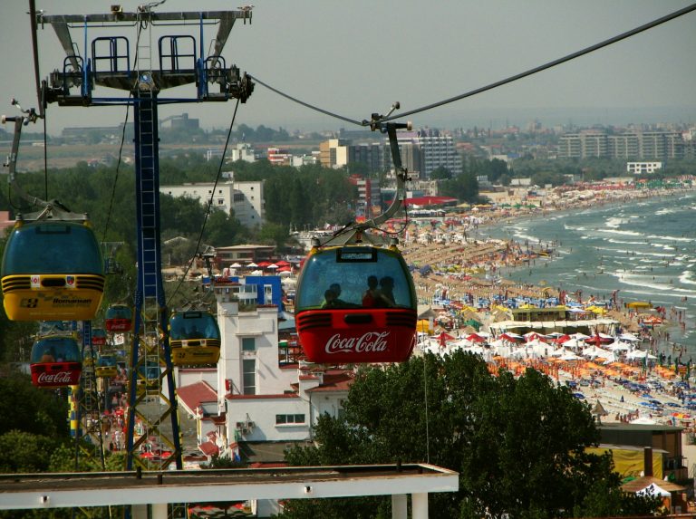 Ce preț are plimbarea cu telegondola din Mamaia în 2022. Cât costă un bilet pentru adulți sau pentru copii