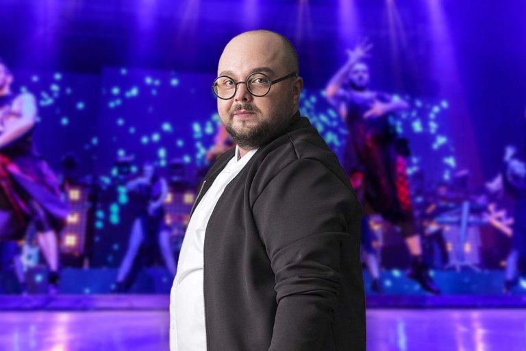 Zarug critică solistele din România: „Nu le mai deosebești una de alta. Te trezești cu o armată de blonde mulate, cât mai dezgolite, cântând la fel” EXCLUSIV