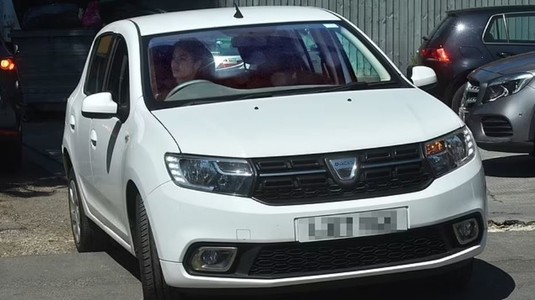Emma Răducanu, la volanul unei Dacia Sandero