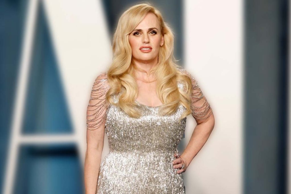 Cine este iubita lui Rebel Wilson
