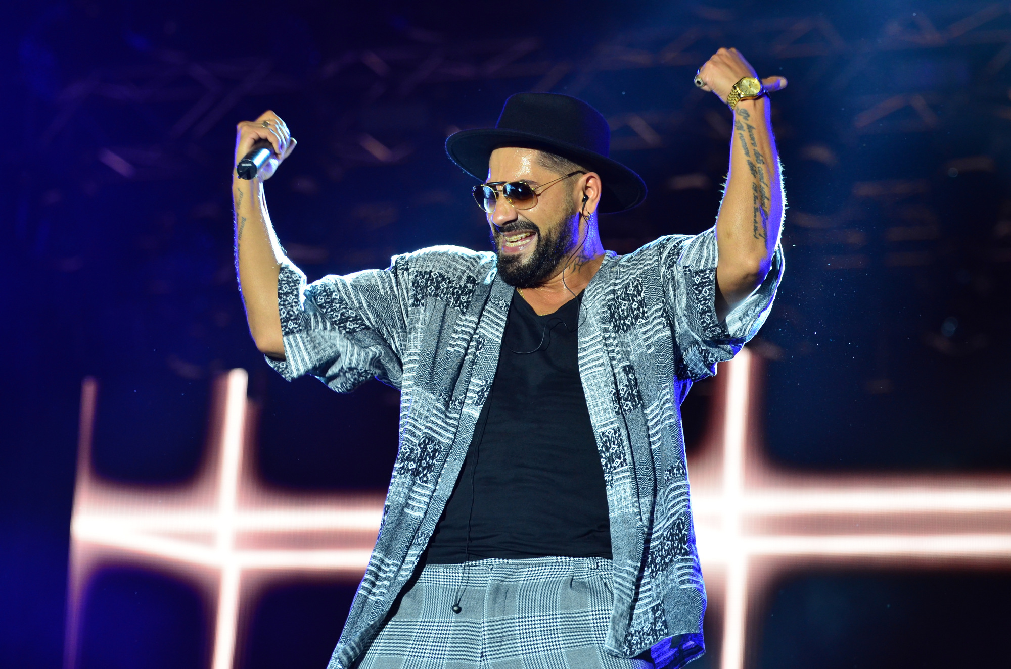 Connect-R, în genunchi la concertul organizat de ziua sa