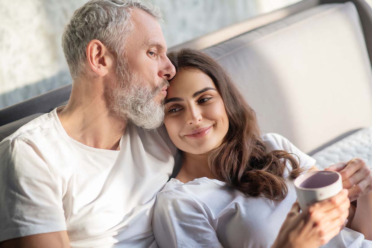 Îți poate fura partenerul tinerețea?