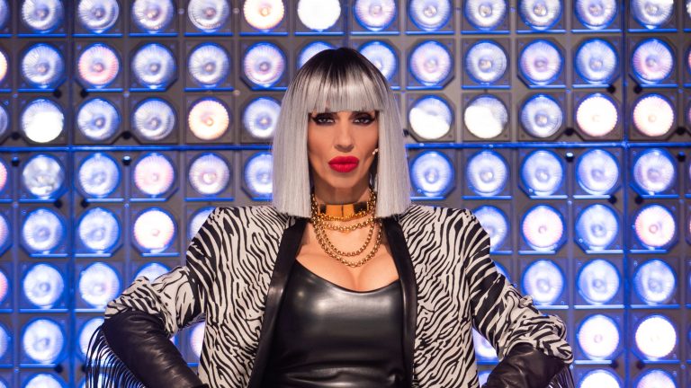 Care a fost primul job al Ralucăi Bădulescu. Fanii vedetei au fost surprinși să afle ce meserie a avut