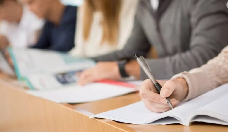 Rezolvare subiecte Bacalaureat 2022 la istorie. Ce aveau de scris elevii pe foaia de examen