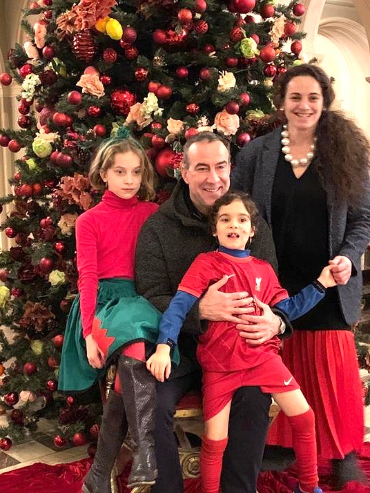 Șerban Pavlu, alături de familia sa