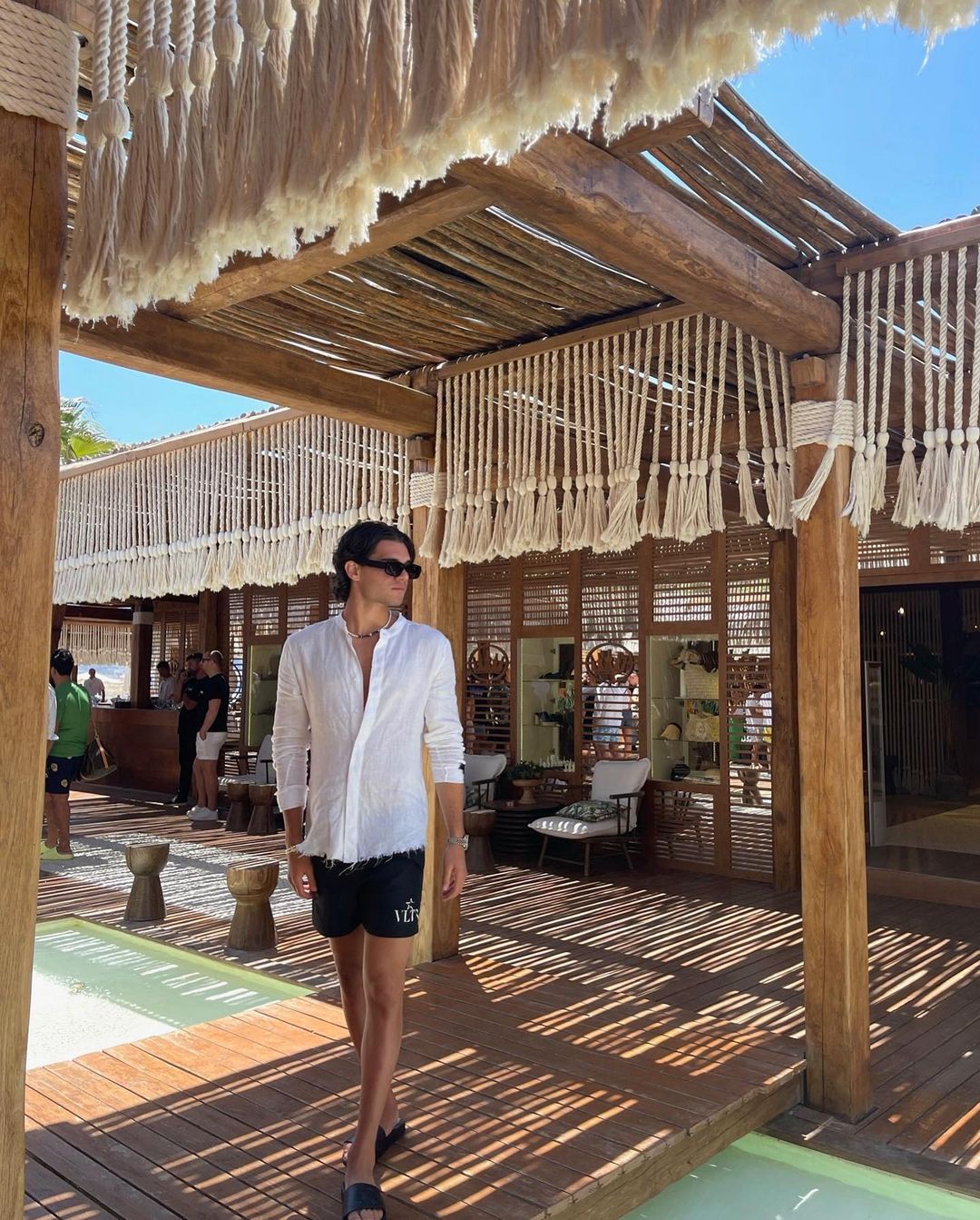 Ianis Hagi, vacanță alături de iubita sa în Mykonos