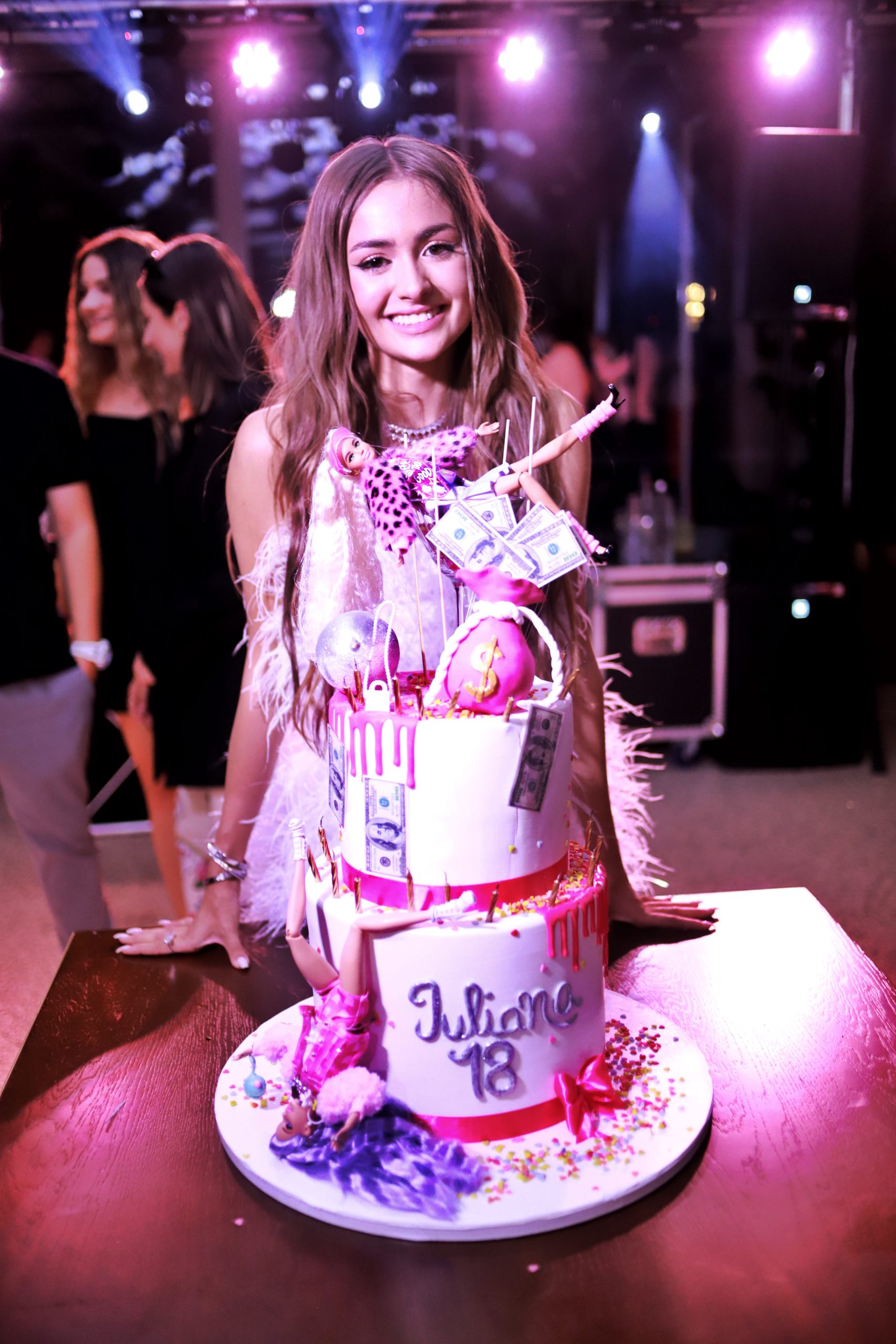 Iuliana Beregoi a împlinit 18 ani