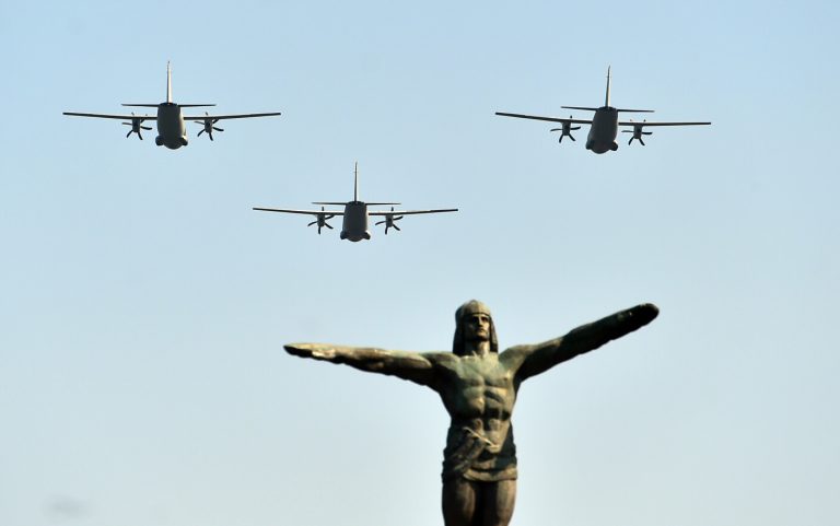 20 iulie, Ziua Aviației. Programul evenimentelor speciale care se desfășoară în București și în țară