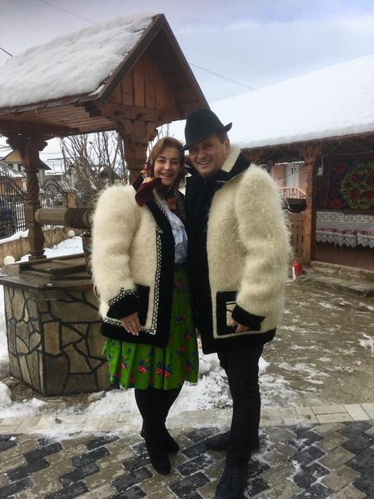 Nea Marin și soția sa, Mioara