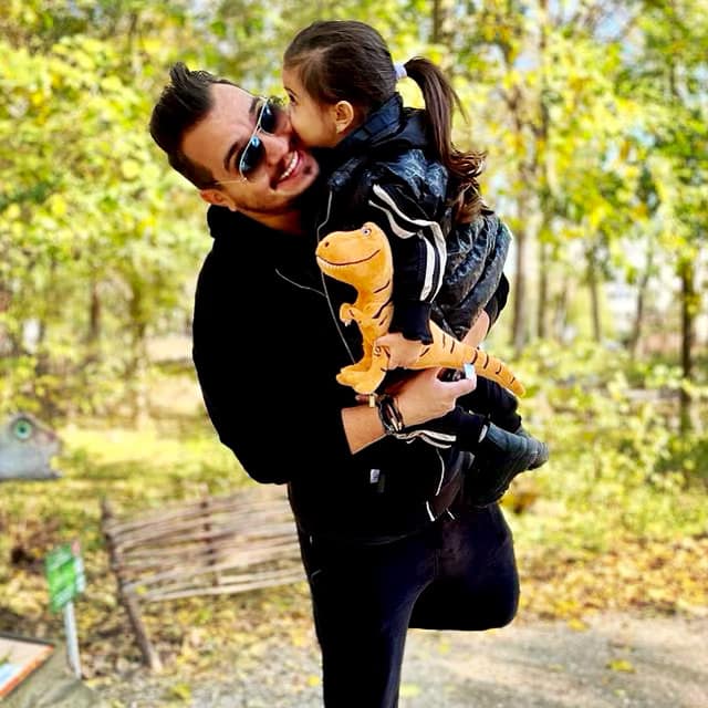 Bursucu este obsedat de mașinile de lux