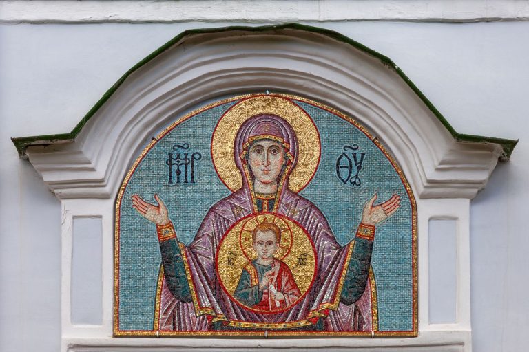 Calendar ortodox august 2022. Când sunt sărbători cu cruce roșie