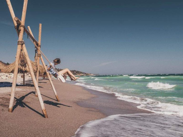 Plaje sălbatice din România mai puțin cunoscute. Locuri fermecătoare, cu nisip fin și apă limpede