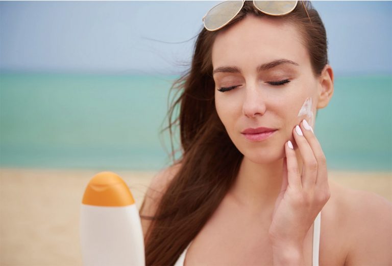 Produse de protecție solară. Ce ingrediente trebuie să eviți neapărat