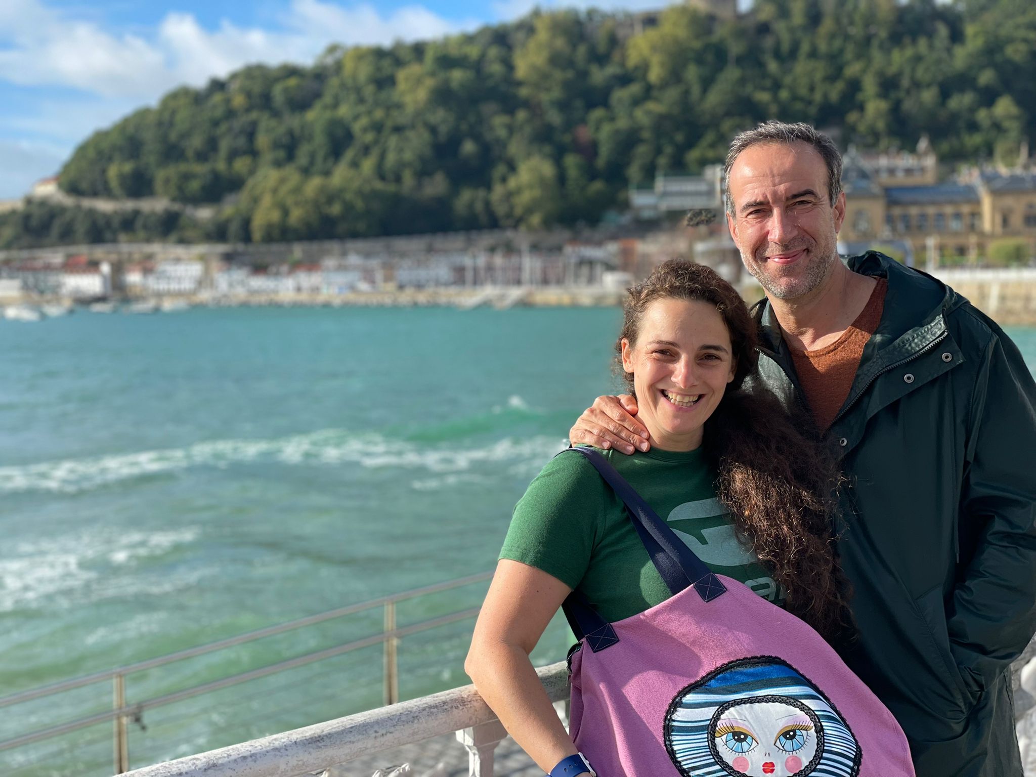 Alături de soția lui, Oana