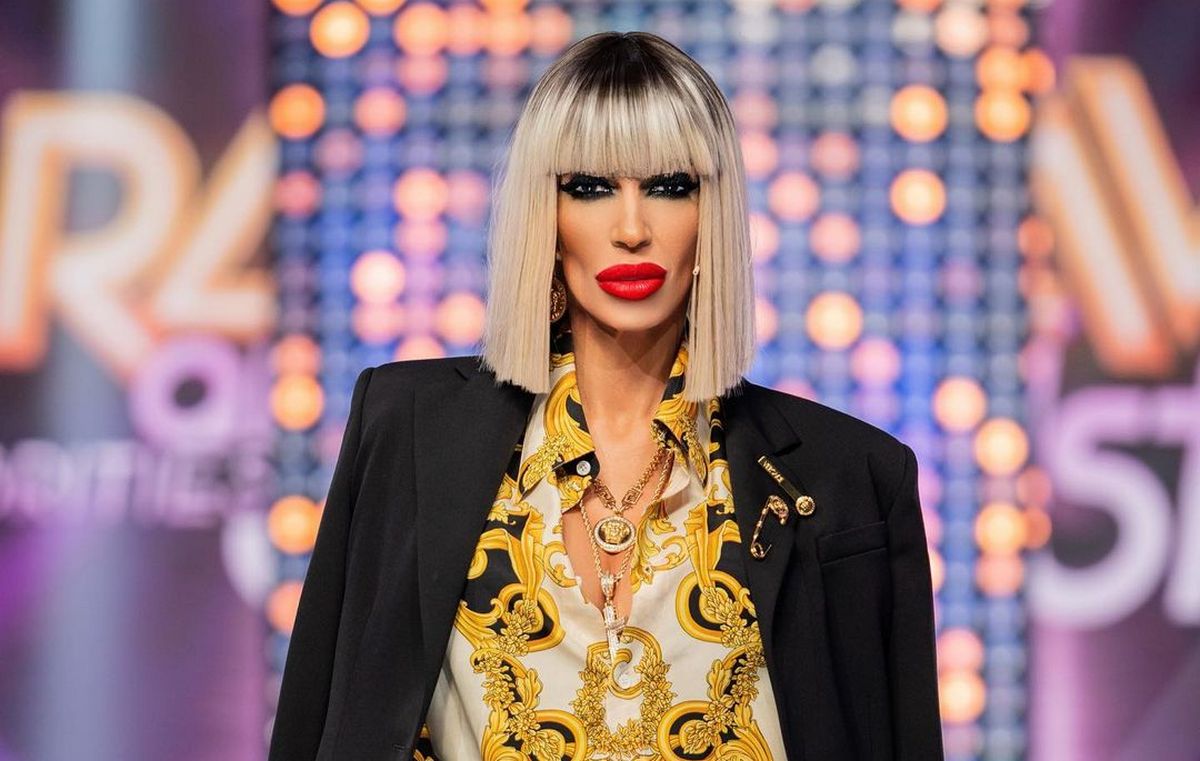 ce facultate a ales fiul ralucai badulescu