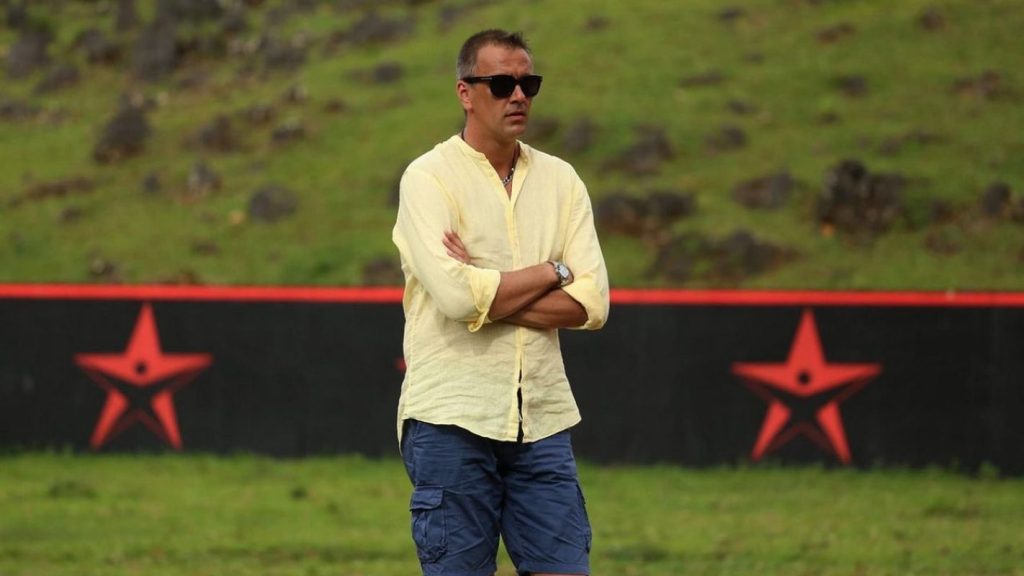 Cosmin Cernat a dat masina pe bicicleta