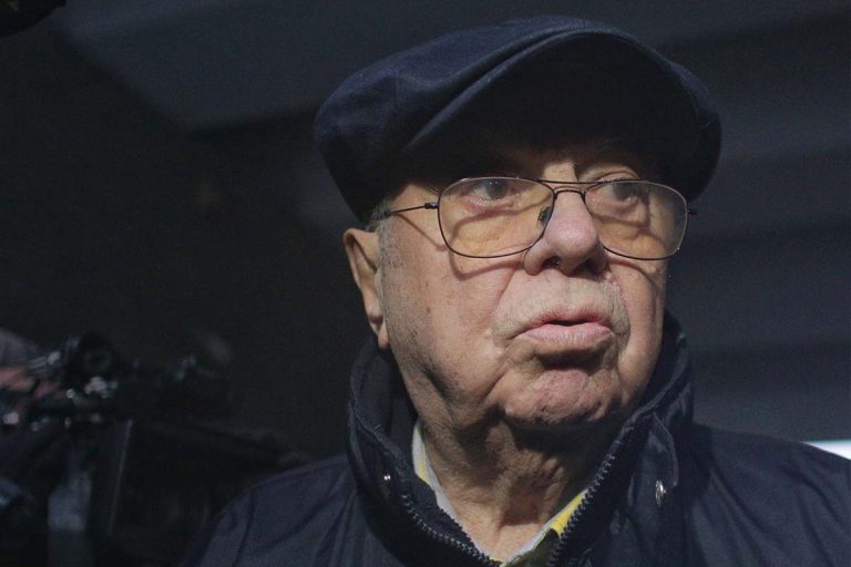Fiul lui Alexandru Arșinel, prima reacție după ce s-a spus că actorul a fost internat într-un cămin de bătrâni: „Tata nu se mai poate deplasa!”