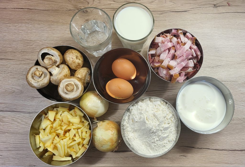 Ingrediente clătite cu șuncă și cașcaval