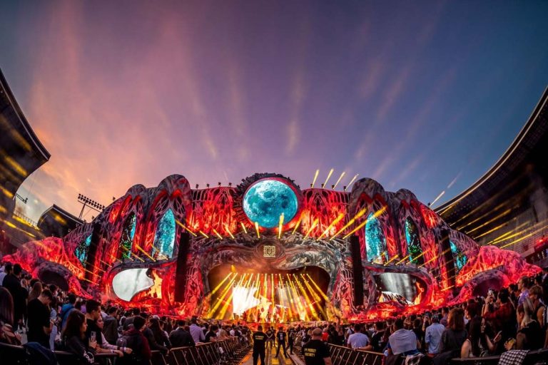 Program pe zile Untold 2022. Când urcă pe scenă cei mai cunoscuți artiști