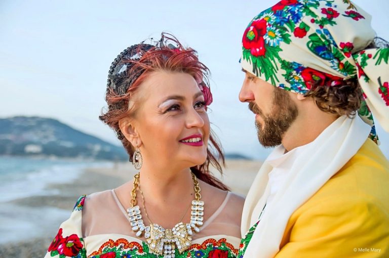 Rona Hartner îi face praf pe bărbați, după cele două divorțuri: ”Din nefericire, în ziua de azi, educația bărbaților lasă mult de dorit. Este o criză mondială a bărbaților” EXCLUSIV