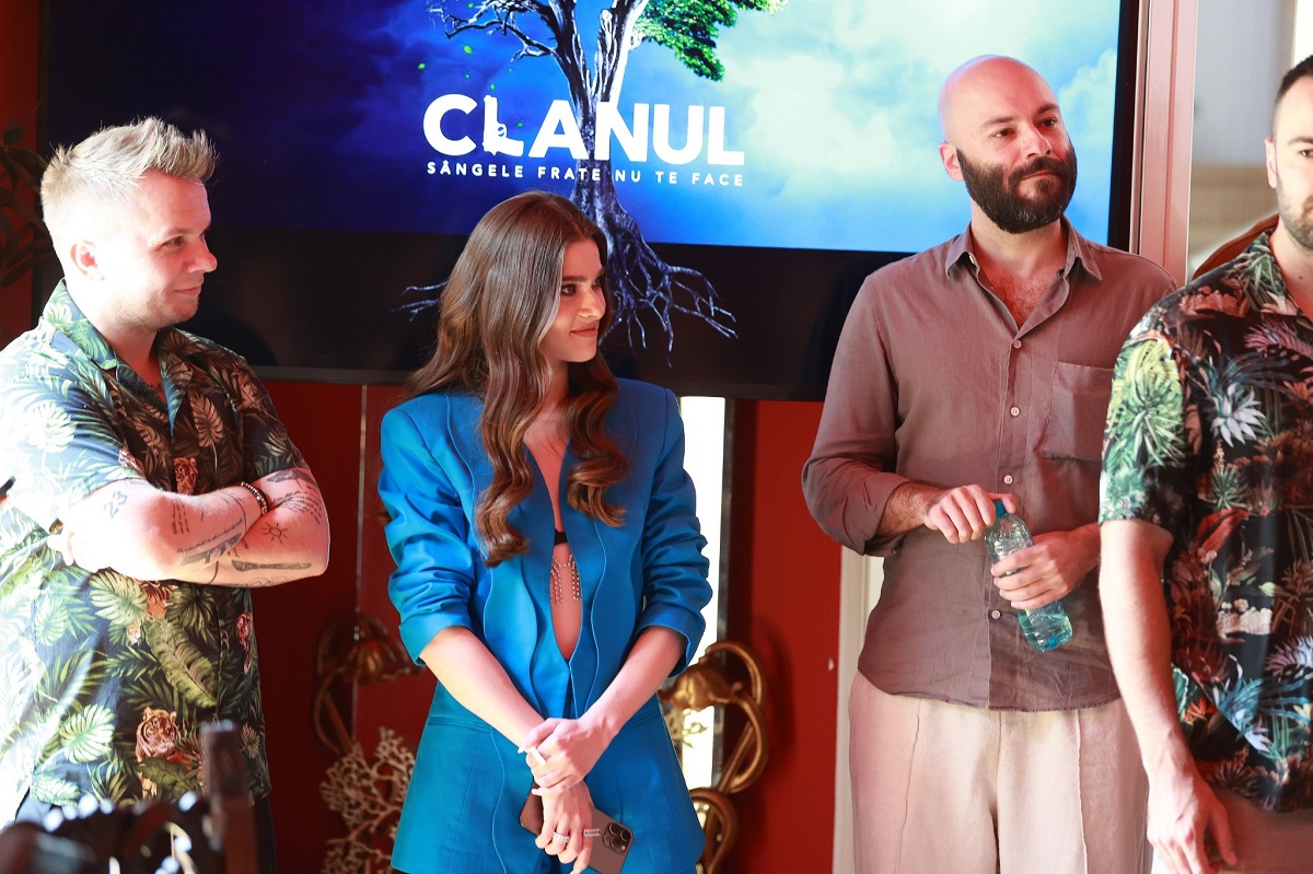 Alături de echipa serialului ”Clanul” (PRO TV)