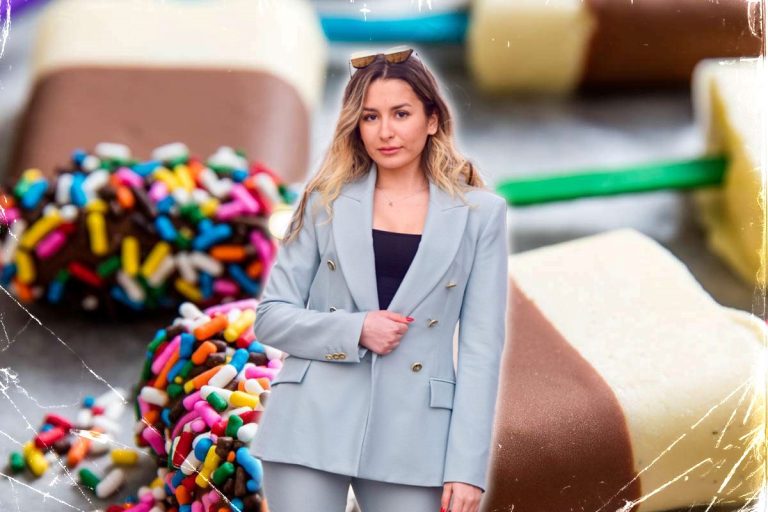 3 rețete de vară de la Andreea Corb, influencer de succes pe TikTok. Cum să ne răcorim cu deserturi delicioase, fără să ne îngrășăm: ”Eu am grijă la ce mănânc și vă sugerez și vouă să faceți asemenea!” EXCLUSIV