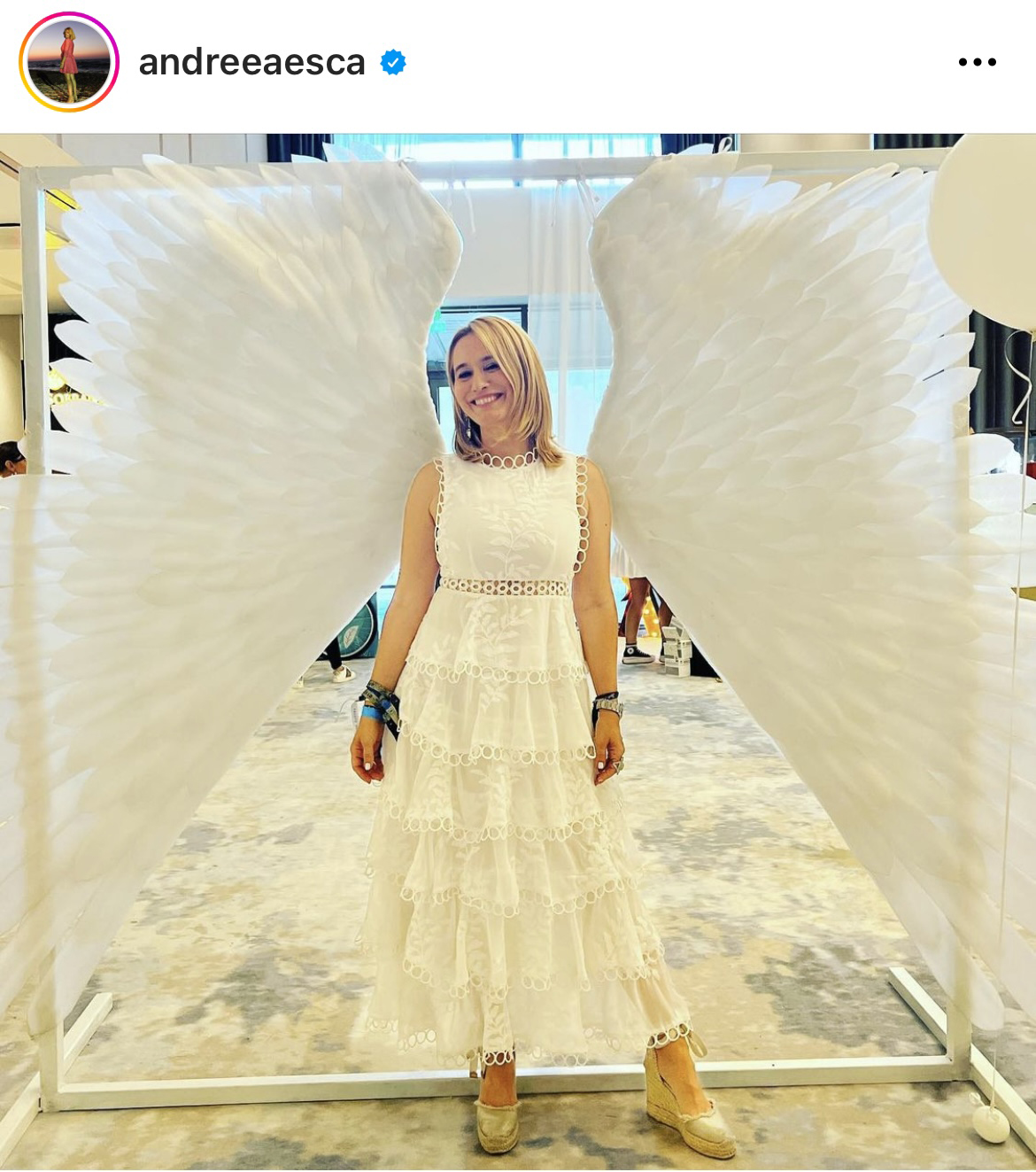 Cum arată și cât costă rochia cu care Andreea Esca a apărut la Untold