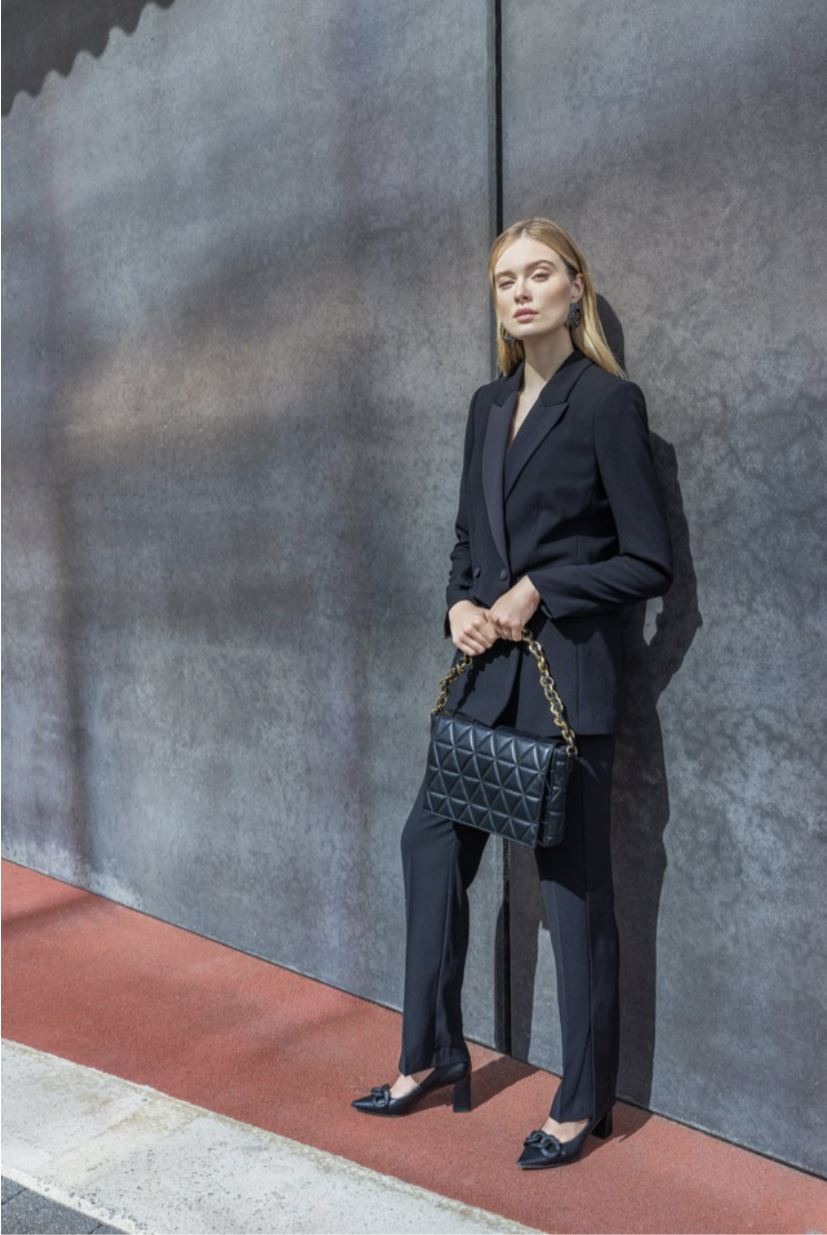 Pantofii loafers, vedeta ținutei tale de toamnă (sursa foto: Deichmann)