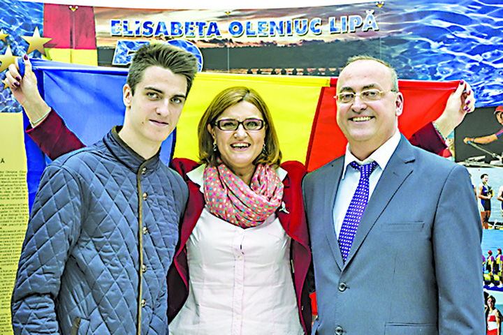Elisabeta Lipă și familia sa