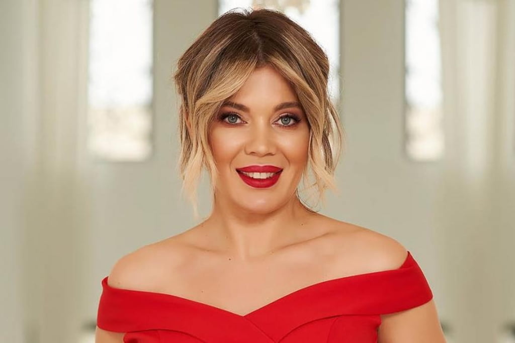 Gina Pistol implineste 42 de ani (2)