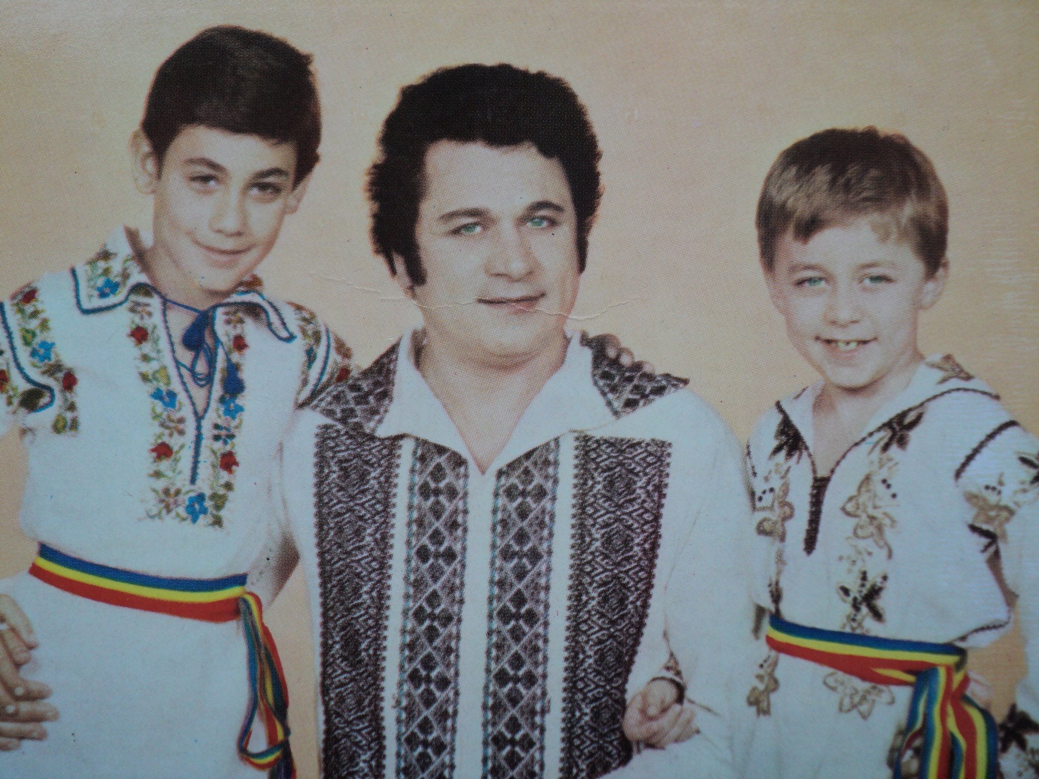 Ion Dolănescu și copiii lui, Ionuț și Dragoș