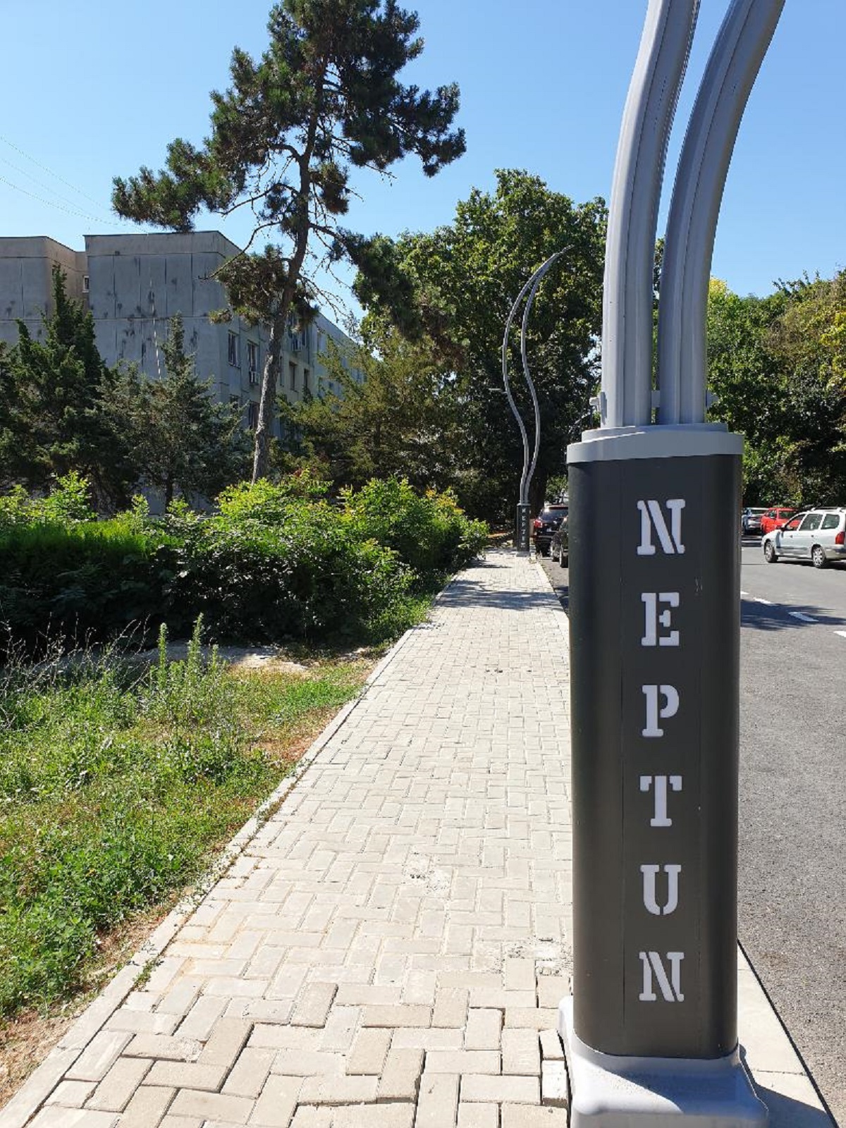 Cum arată astăzi blocul în care a copilărit Inna