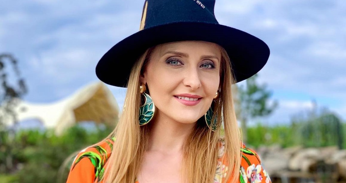 Cât cere Alina Sorescu să cânte la o nuntă