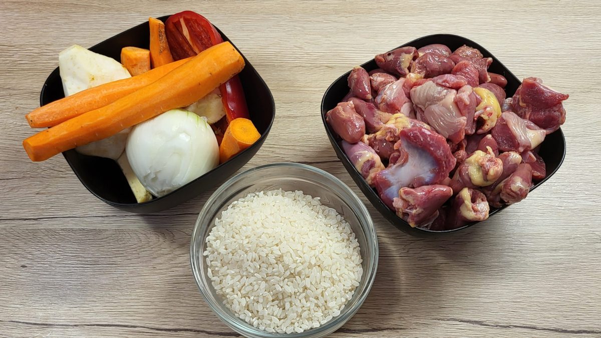 ingrediente orez cu pipote și inimi de pui