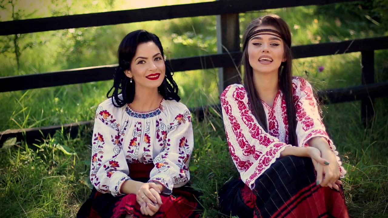 Thheo Rose și sora sa, Raluca