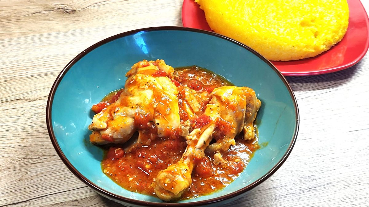 ostropel de pui cu mămăliguță