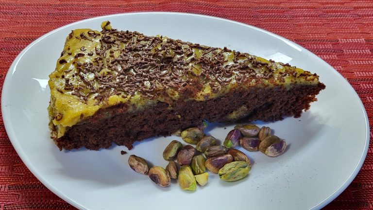 Prăjitură cu cremă de fistic sau Prăjitura Ascota. Secretul ca să iasă delicioasă