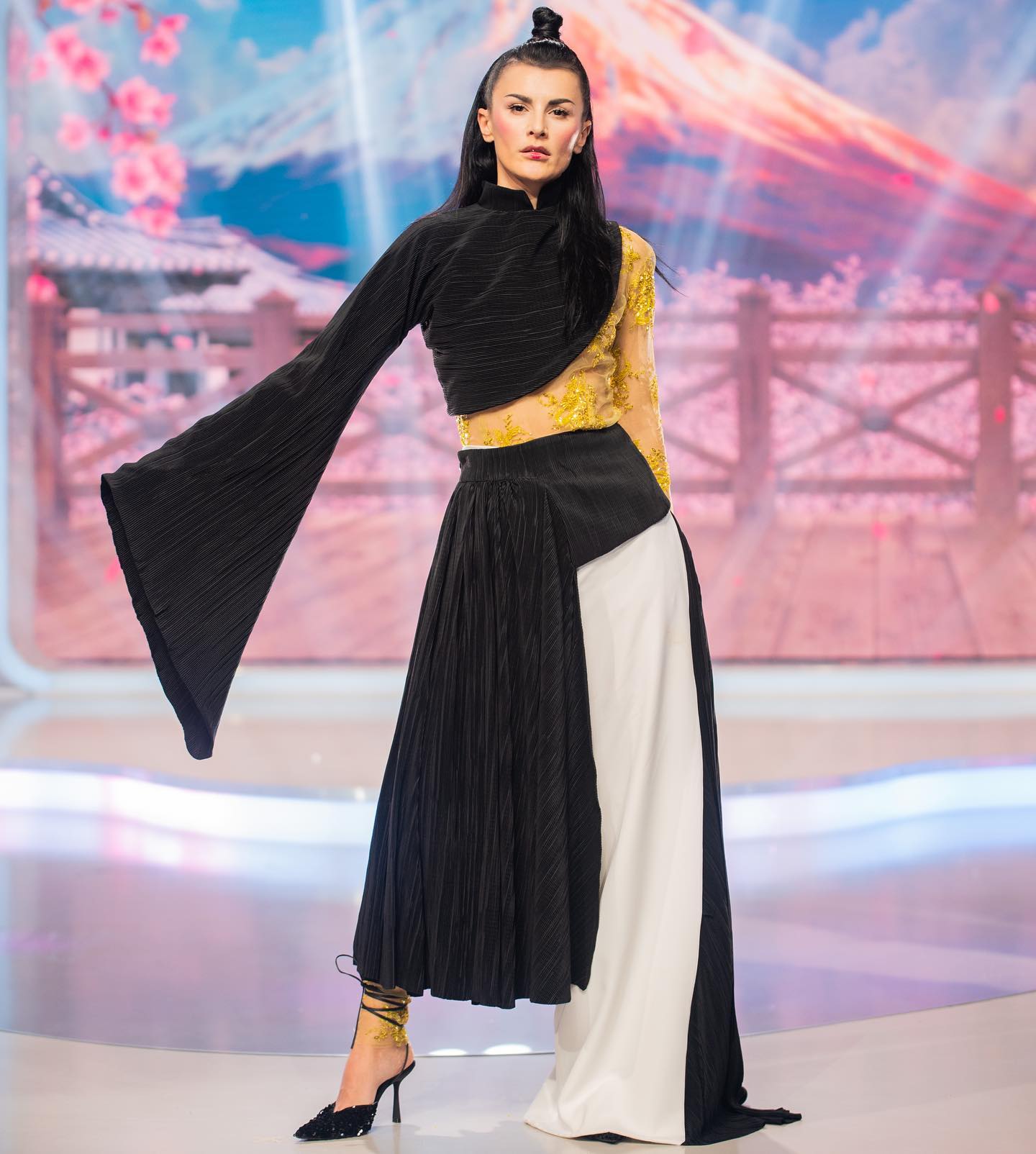 „Sunt celebru, scoate-mă de aici!” îi dă mari bătăi de cap Ralucăi Dumitru