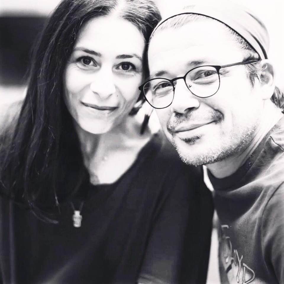 De ce nu se afișează Cristi Iacob în public cu soția