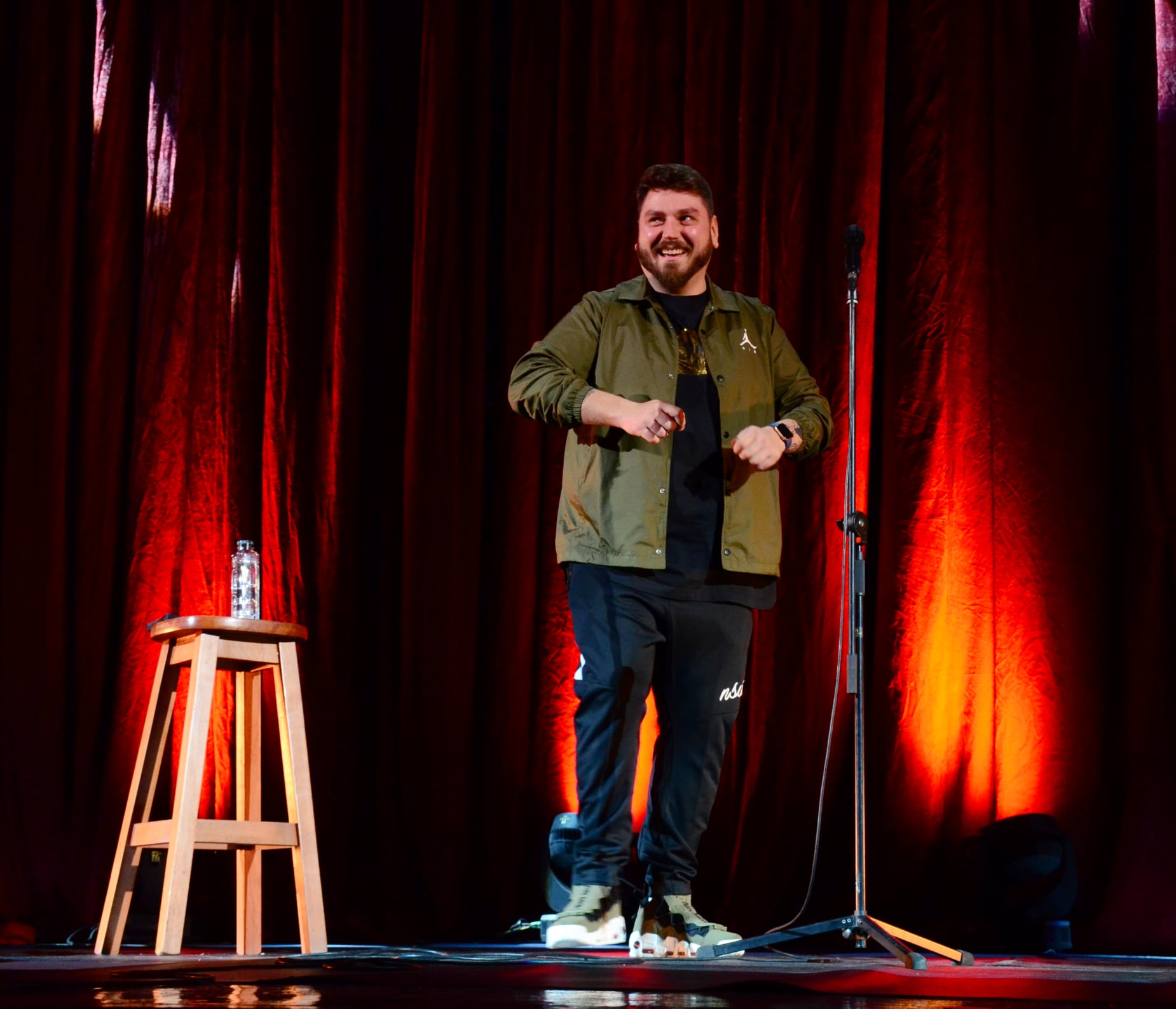 Marea pasiune a actorului stand-up comedy Micutzu