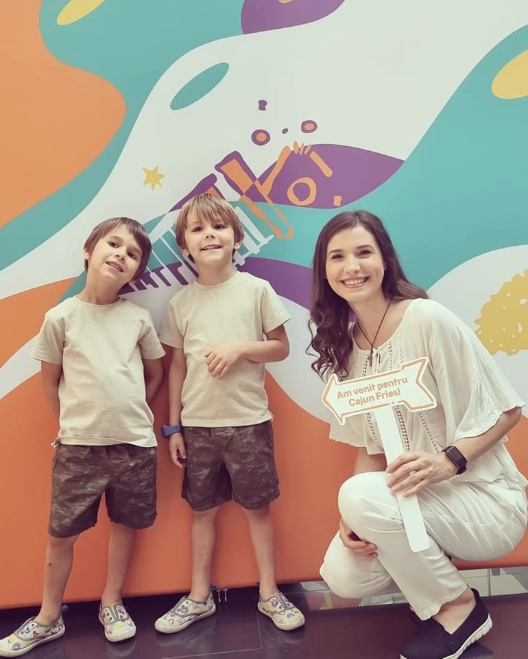 Ioana Picoș și copiii