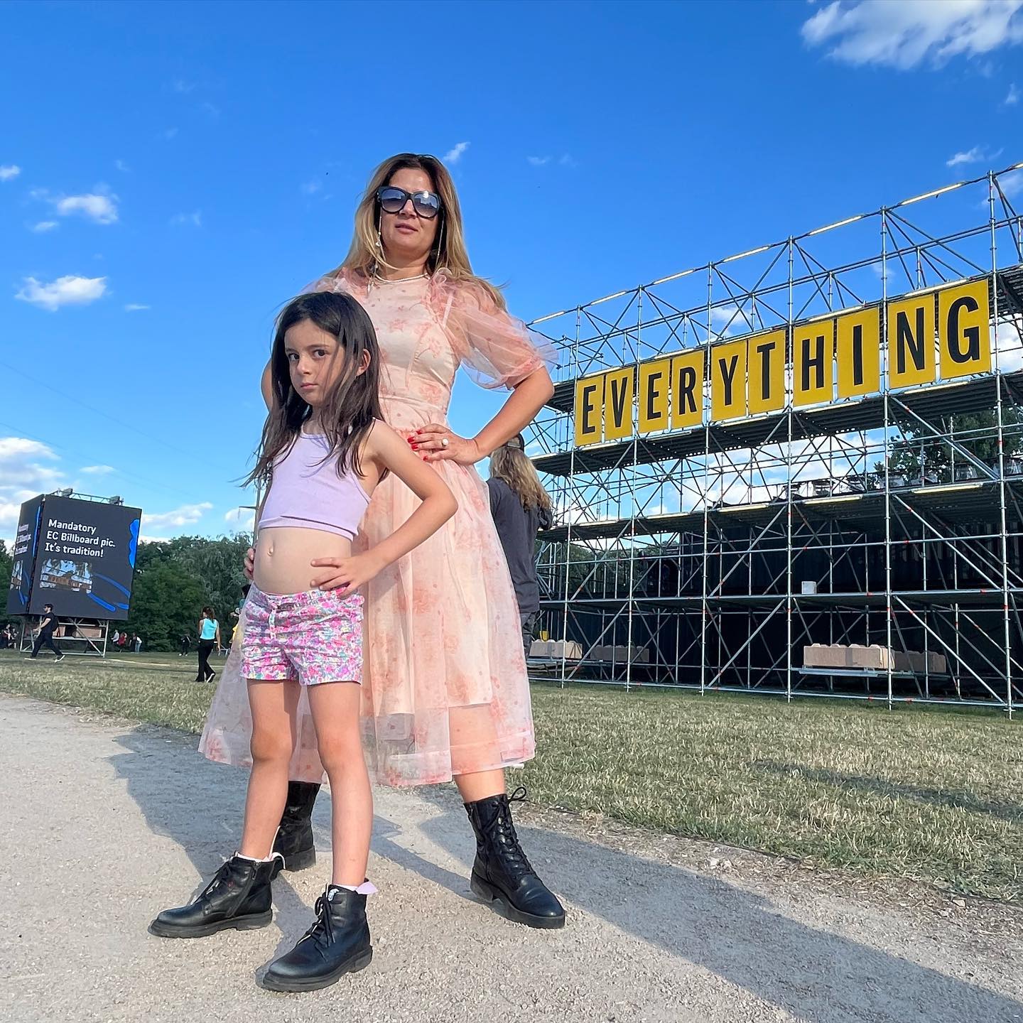 Amalia Enache și fiica ei