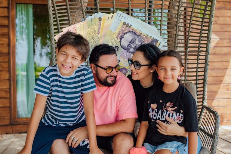 Cât plătesc Andra și Cătălin Măruță pentru școala copiilor. David și Eva învață la privat, aceasta este taxa pe an