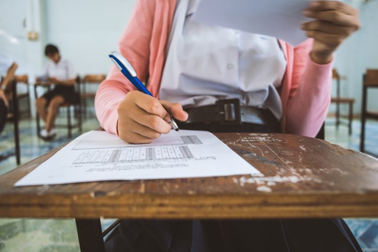 Celebra artistă din România care nu a luat BAC-ul din prima. A fost premiantă până în clasa a VIII-a. Ce s-a întâmplat apoi