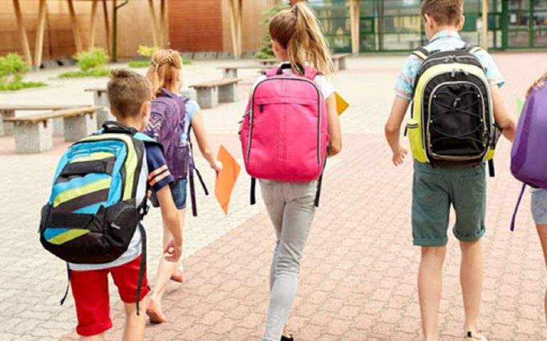 De la ce vârstă poate copilul sa meargă singur la școala. Idei și sfaturi utile pentru părinți