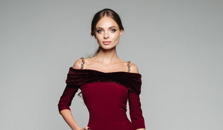 Cu ce se asortează vișiniul. Cele mai potrivite combinații de culori pentru un outfit perfect