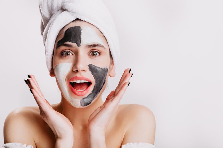 Cu ce se curăță bronzul de pe față. Soluția naturală care este la îndemâna tuturor